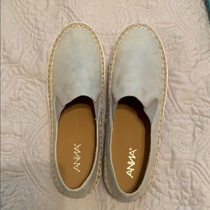 Brand new light grey shoes